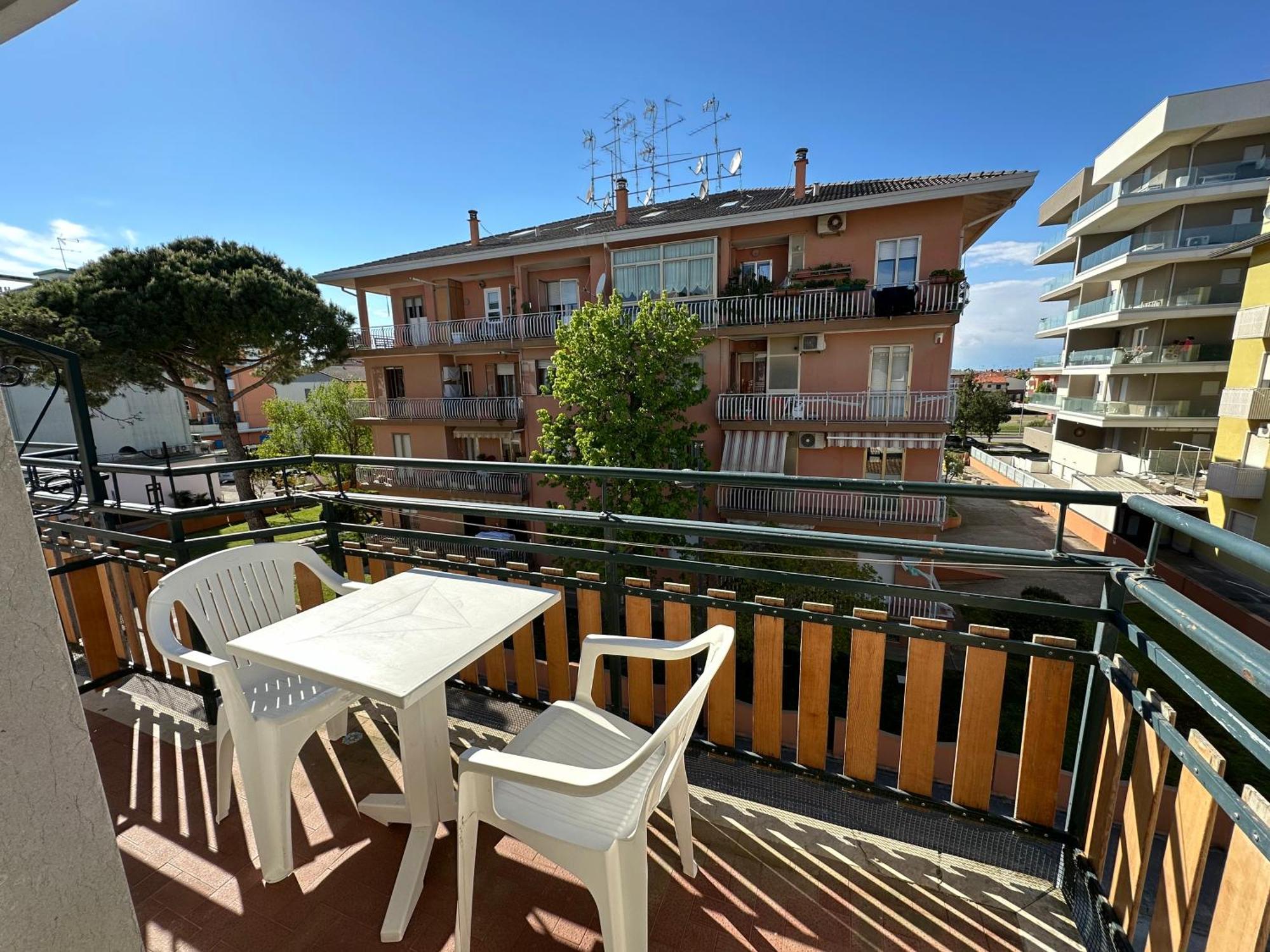 Residenza Mazzanti - Agenzia Cocal Lägenhet Caorle Exteriör bild